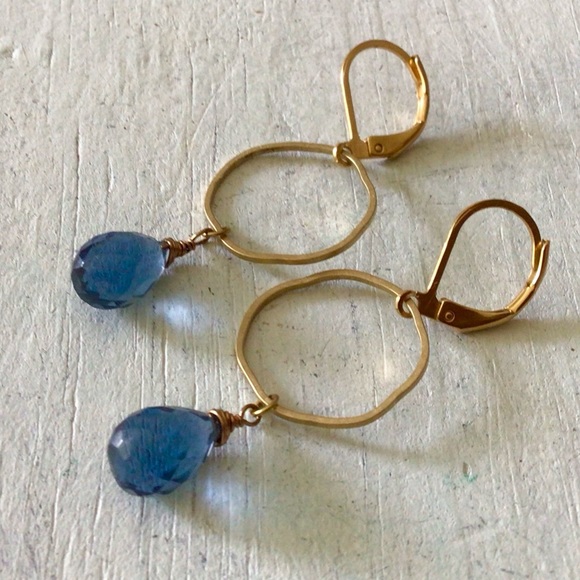 Sundance charm handcrafted earrings - Picture 3 of 7